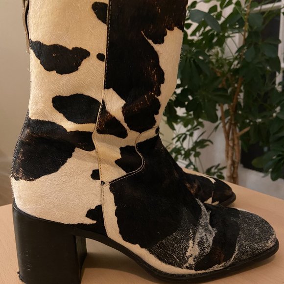 Cowhide Ankle Boot by INTENTIONALLY BLANK - Picture 4 of 5